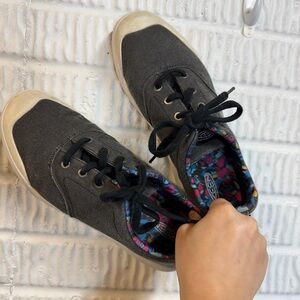 KEEN Elena Oxford Casual Sneakers — Women’s 9 — Black/Gray